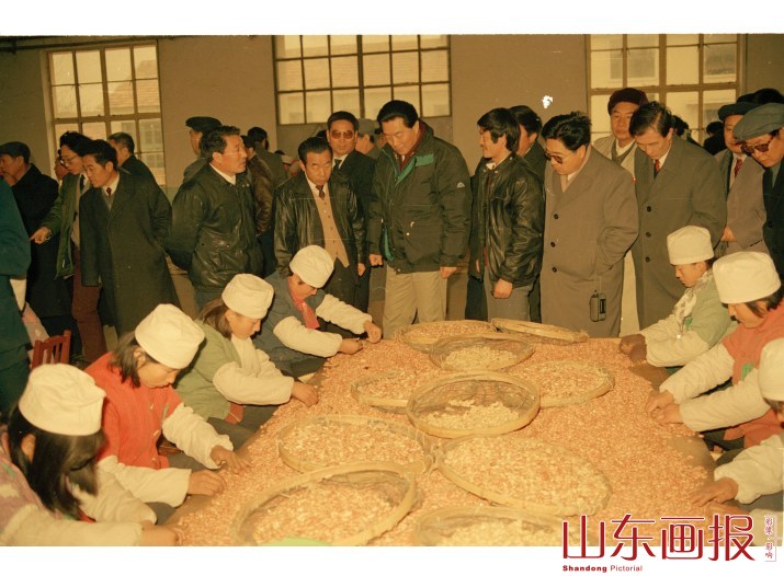 全国扶贫会到沂蒙考察