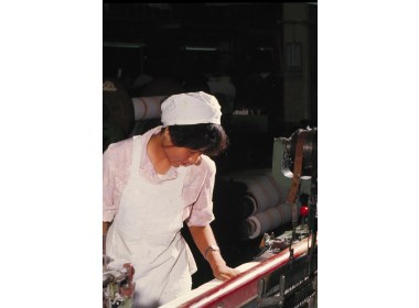 淄博毛巾厂 织造车间女工徐玉荣