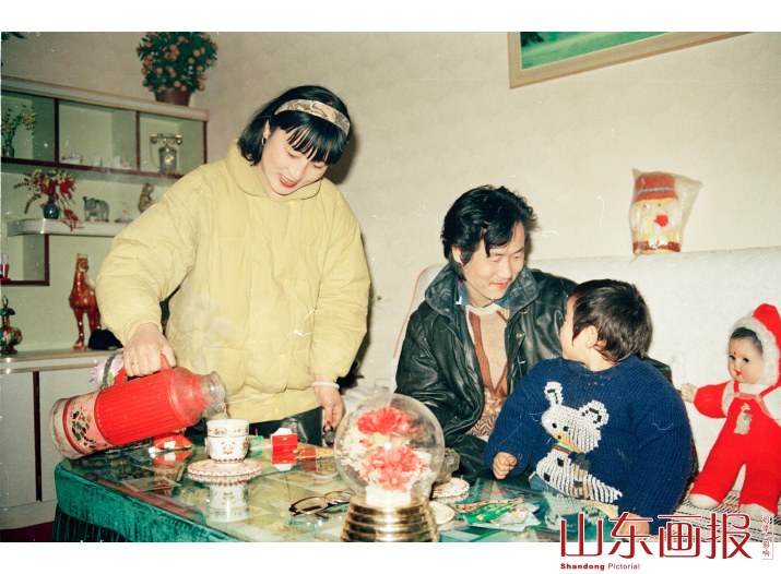 济南服装三厂 厂长石月琴幸福的家庭