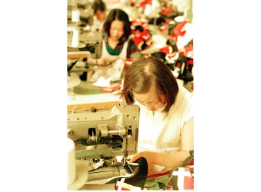 泰安橡胶总厂 胶鞋缝纫车间