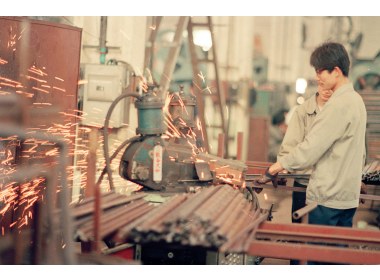 “走马“看枣庄 滕州钢窗厂