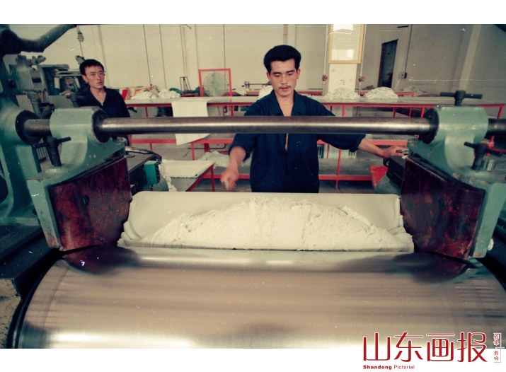 泰安橡胶总厂 生产车间