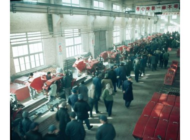 第三次全国农机会议代表参观山东省农业机械化巡礼