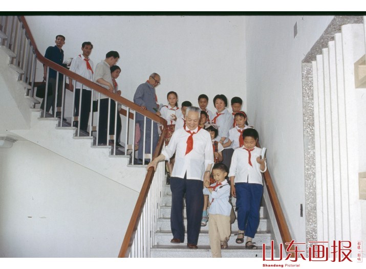 山东省优秀少先队员及辅导员到省委做客