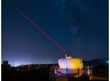 新型小型化量子卫星地面站