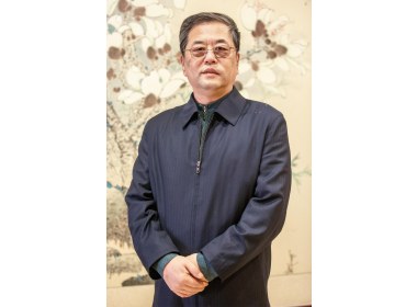 侯军