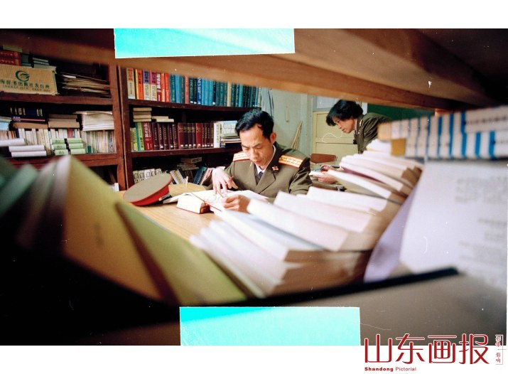 拳拳报国心——周承材、范潮芝