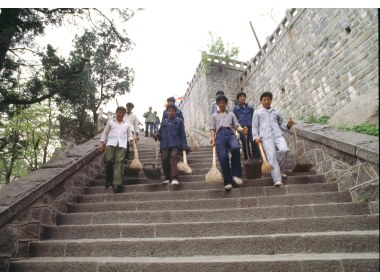 打扫“天庭”的人