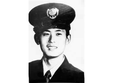 他，拨动了当代人的心弦——严力宾烈士