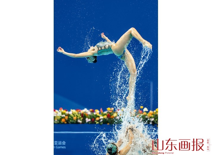 鱼跃龙门