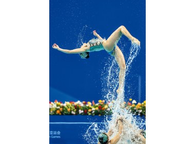 鱼跃龙门