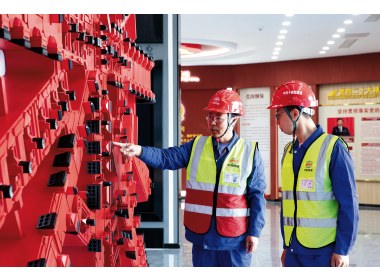 孙和顺给儿子讲解