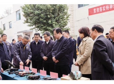 省人大常委会秘书长张斌带队开展特种设备执法检查