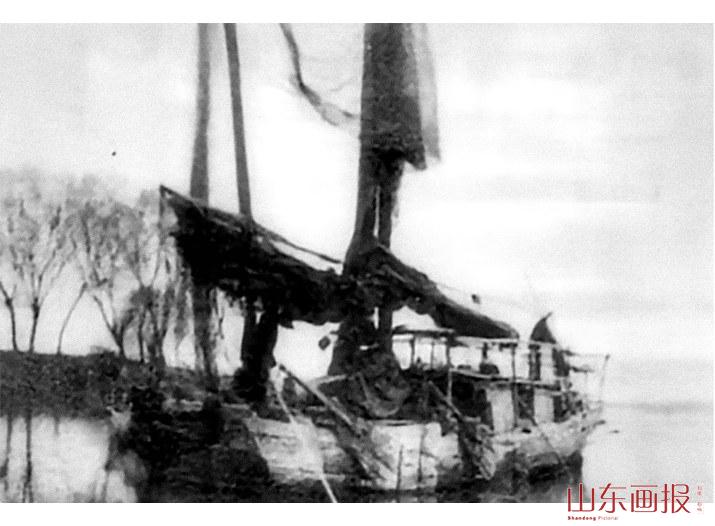 陈毅渡微山湖所乘的大船