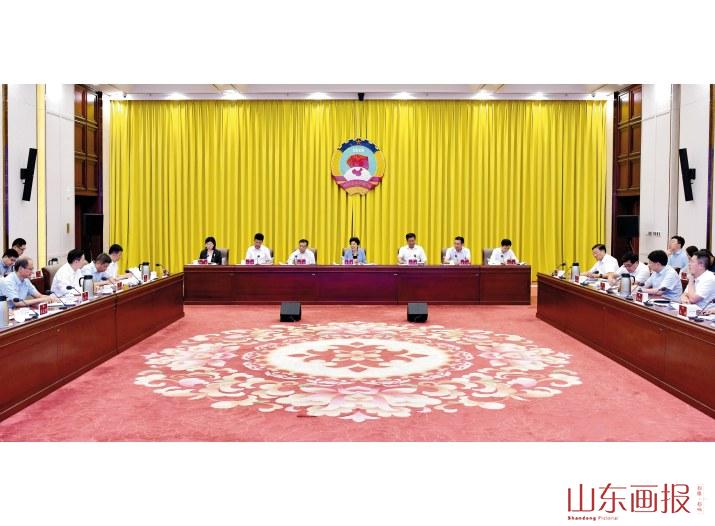 省政协召开重点提案督办协商座谈会